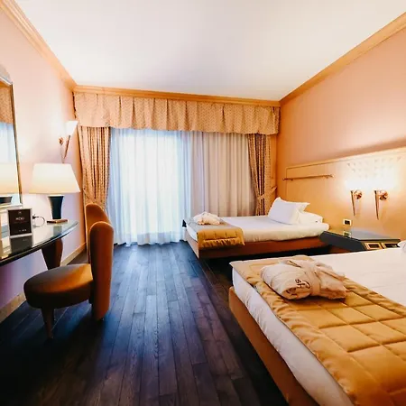호텔 Shg 안토넬라 4*